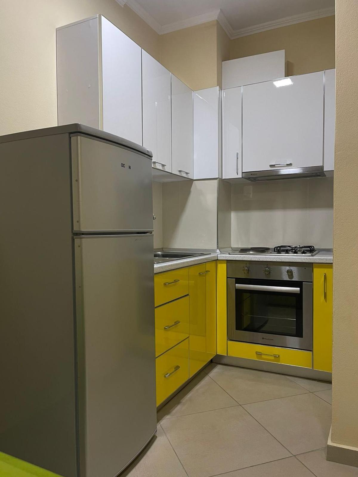 Shëngjin Hotel Adria מראה חיצוני תמונה