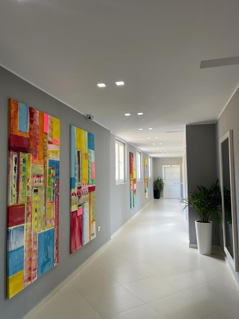Shëngjin Hotel Adria מראה חיצוני תמונה