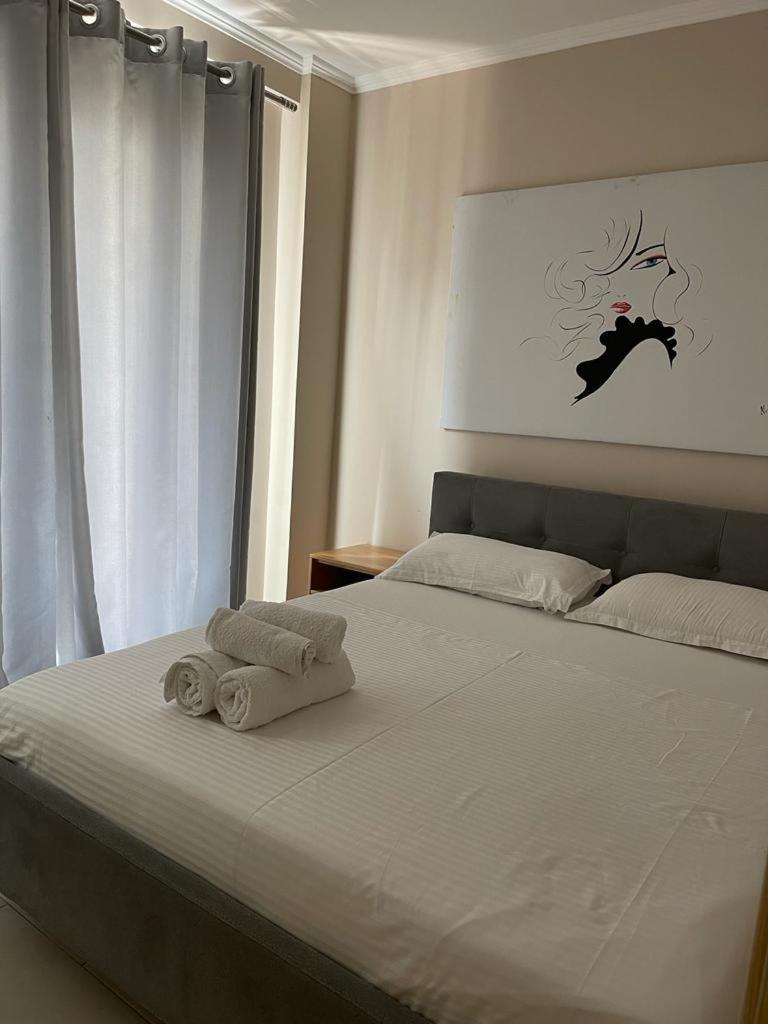 Shëngjin Hotel Adria מראה חיצוני תמונה