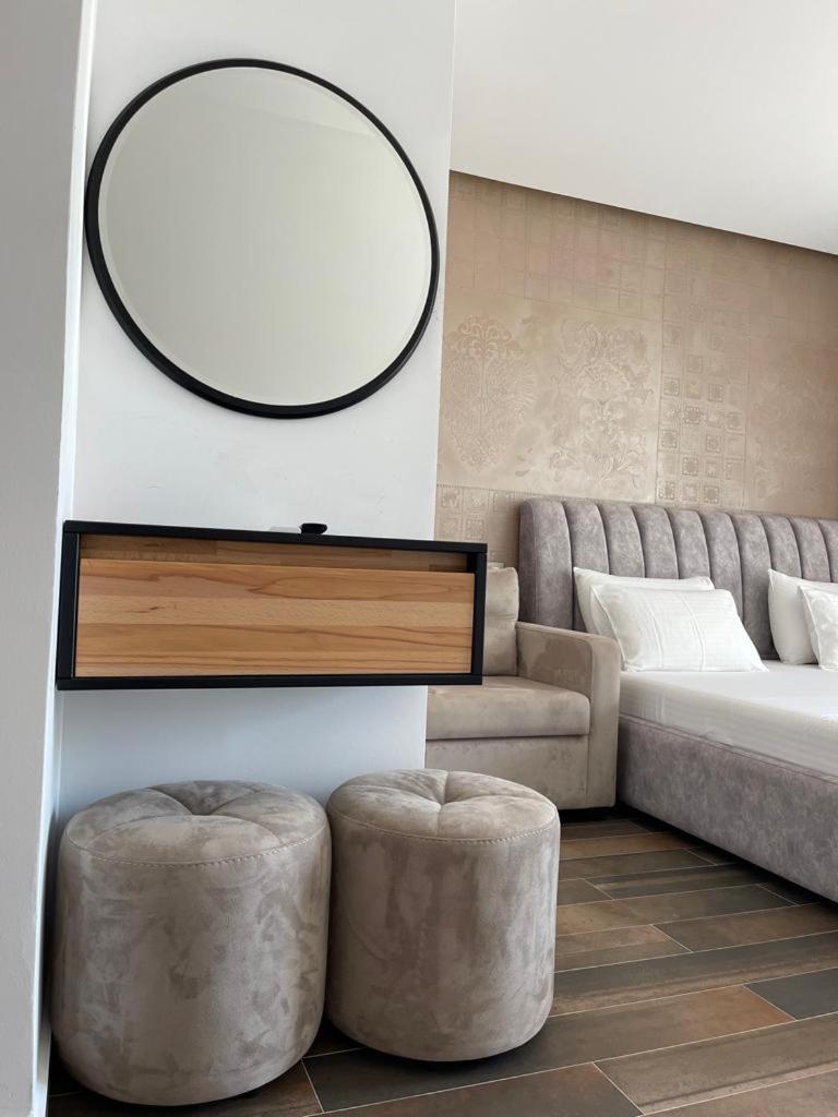 Shëngjin Hotel Adria מראה חיצוני תמונה