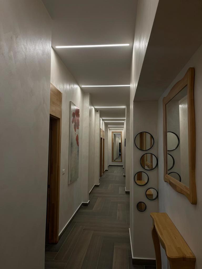 Shëngjin Hotel Adria מראה חיצוני תמונה