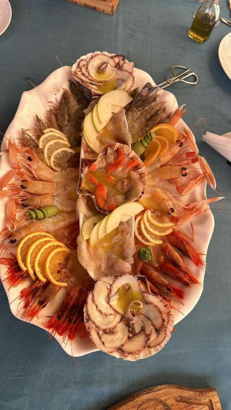 Shëngjin Hotel Adria מראה חיצוני תמונה